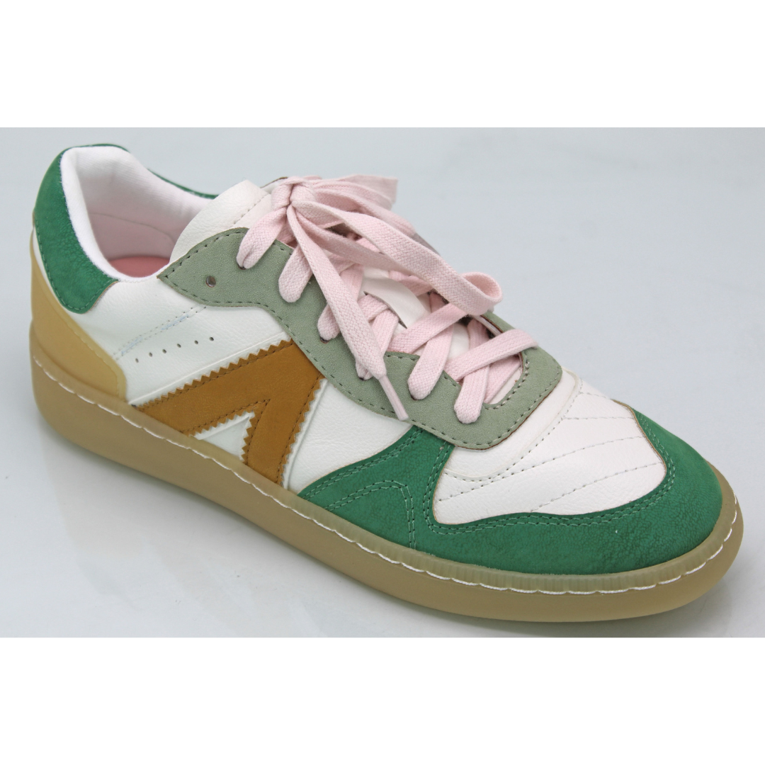 Vesta Sneakers